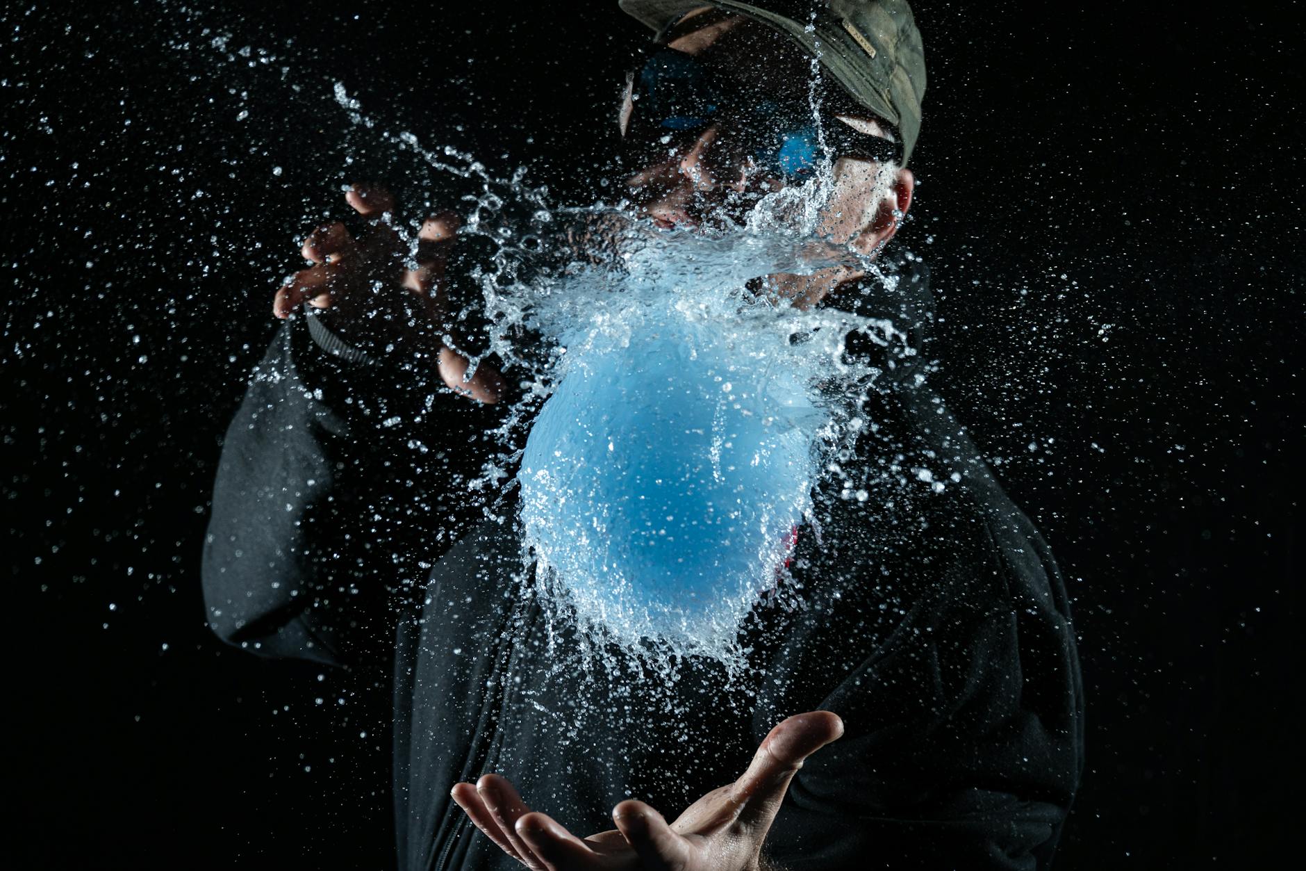 BLOW meaning break open by pressure or explosion (balloon popping)