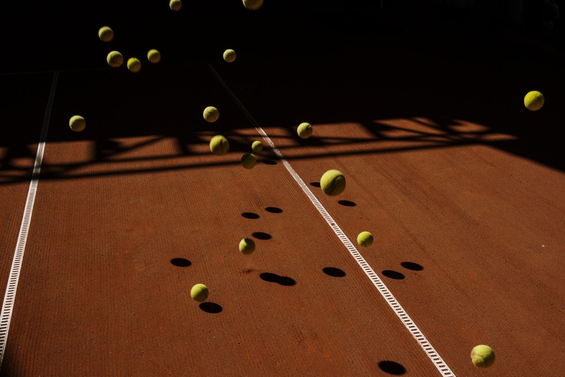 BOUNCE meaning to rebound after impact