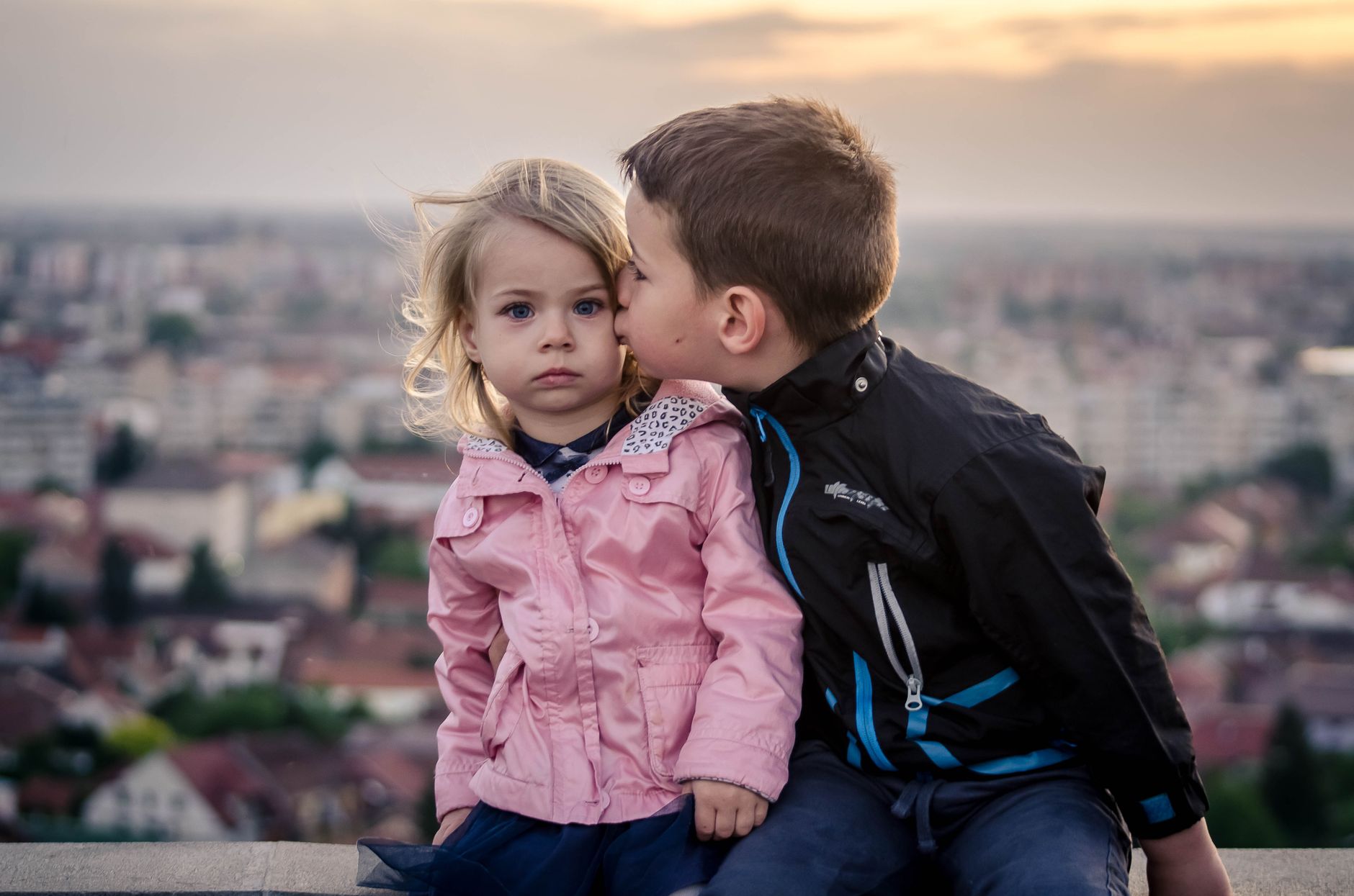 BROTHERLY meaning love between brothers (brother-like affection), shown on a card labeled “BROTHERLY LOVE.”
